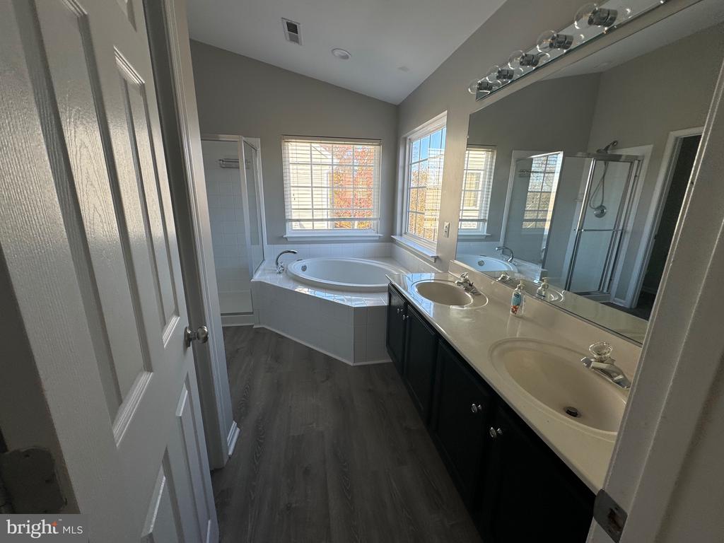 6485 ASHBY GROVE LOOP