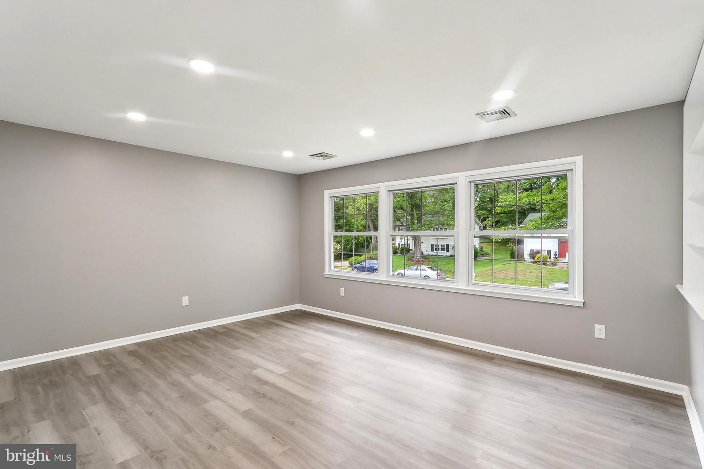 14332 Ferndale Rd