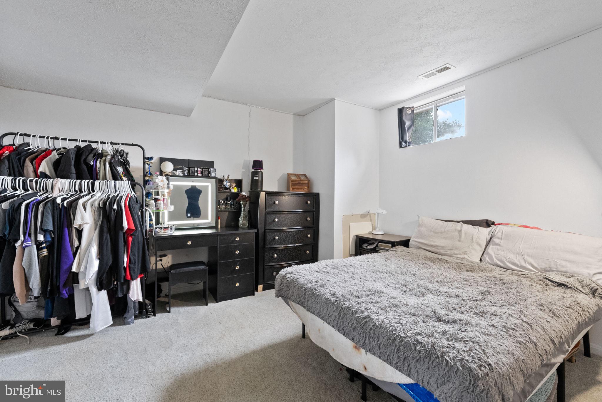 13937 Rexburg Ct