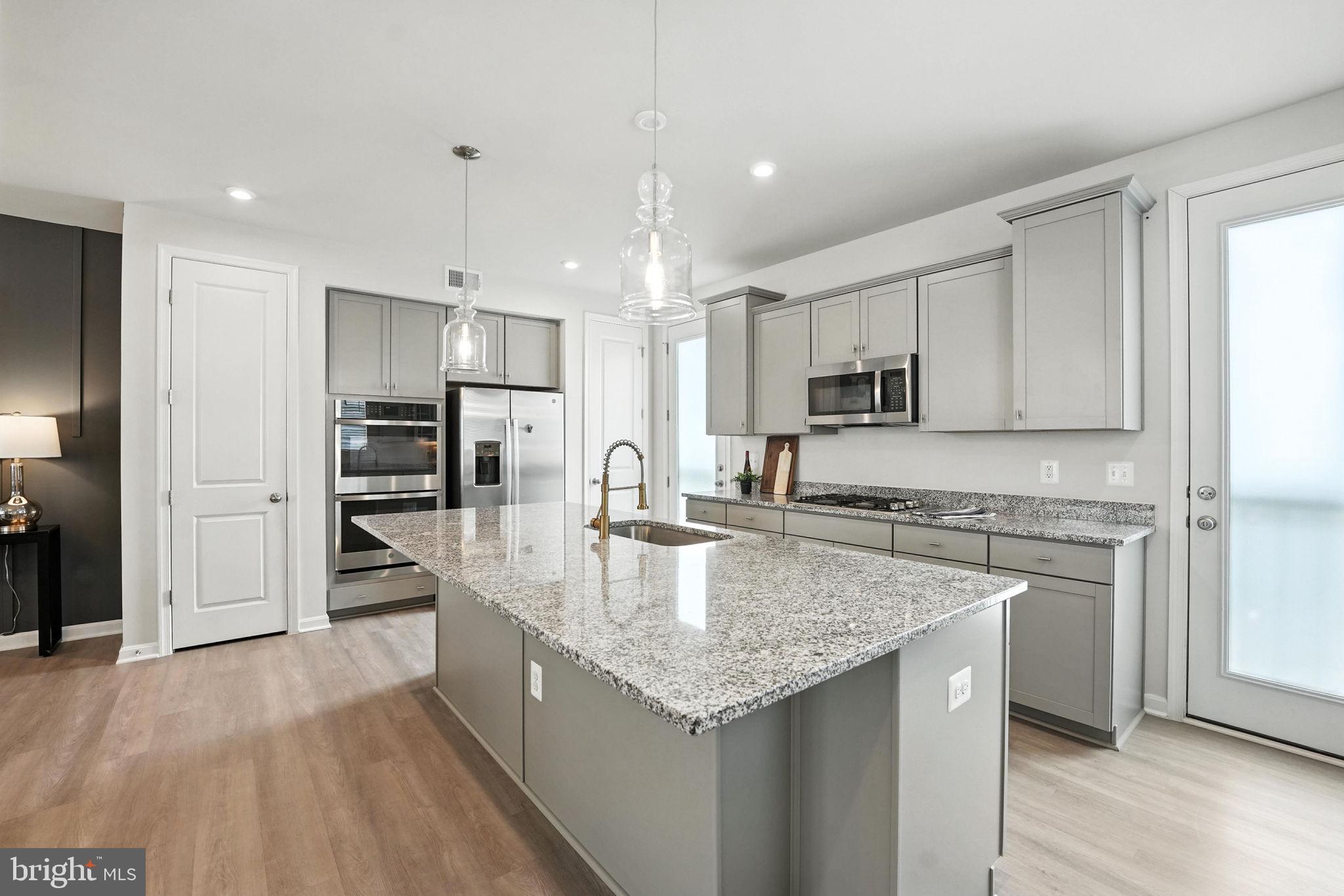 18286 Summit Pointe Dr