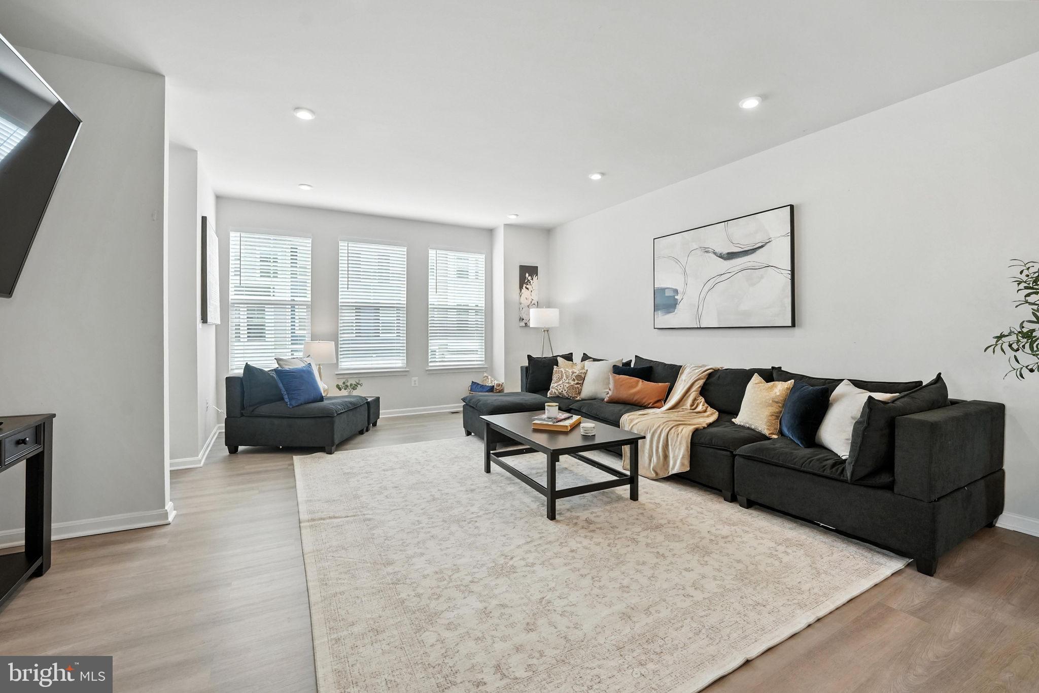 18286 Summit Pointe Dr