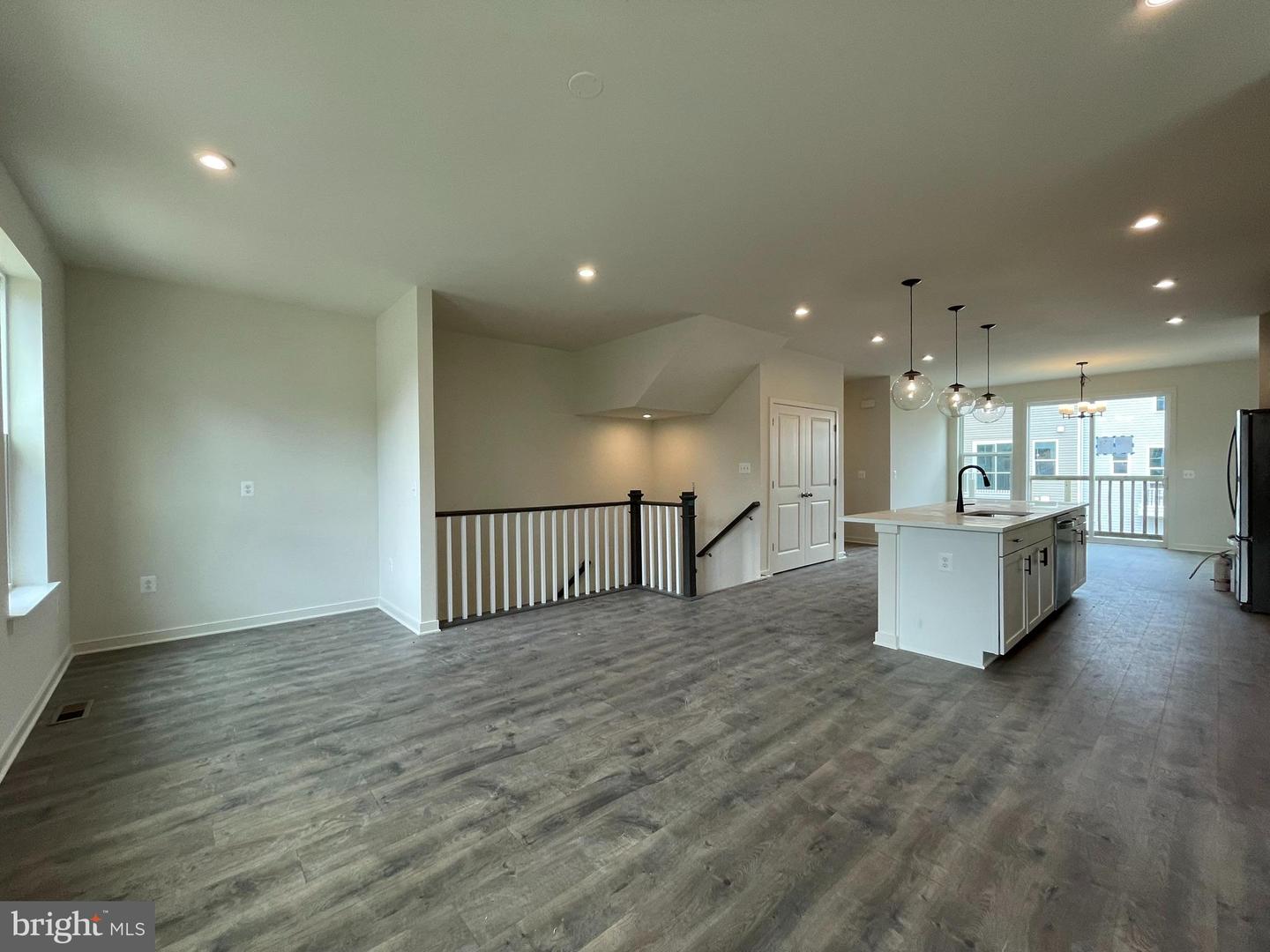 17977 Alicia Ave