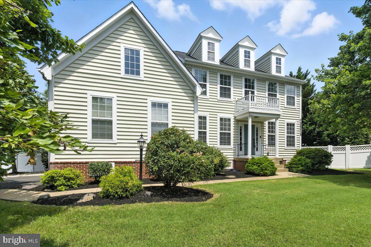 8207 Peggys Ct
