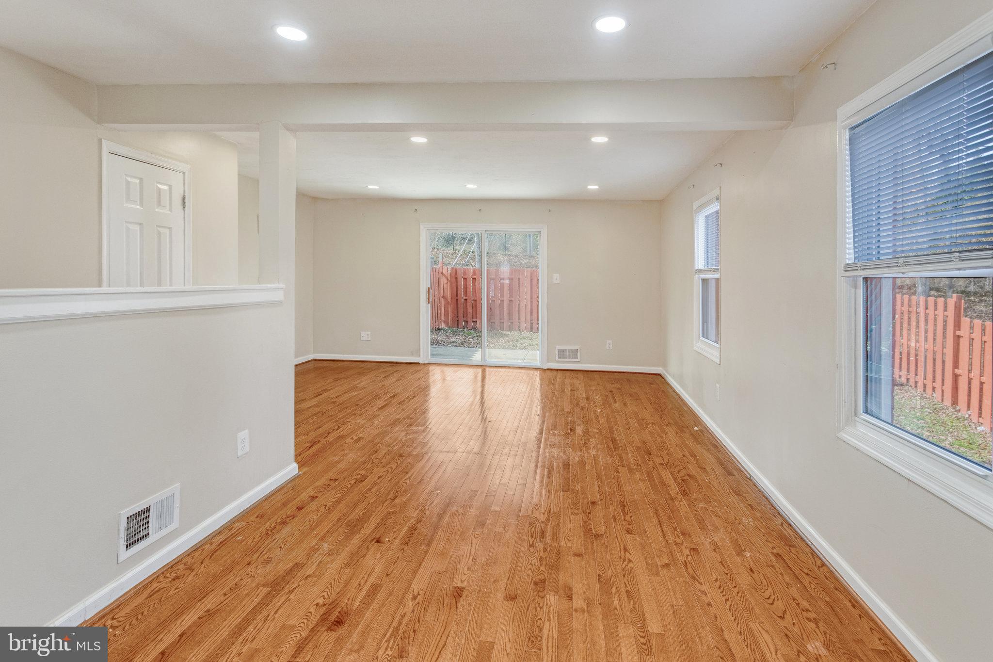 2900 WILLIAMSBURG CT
