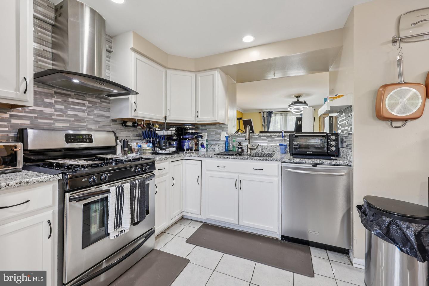 3427 Belleplain Ct