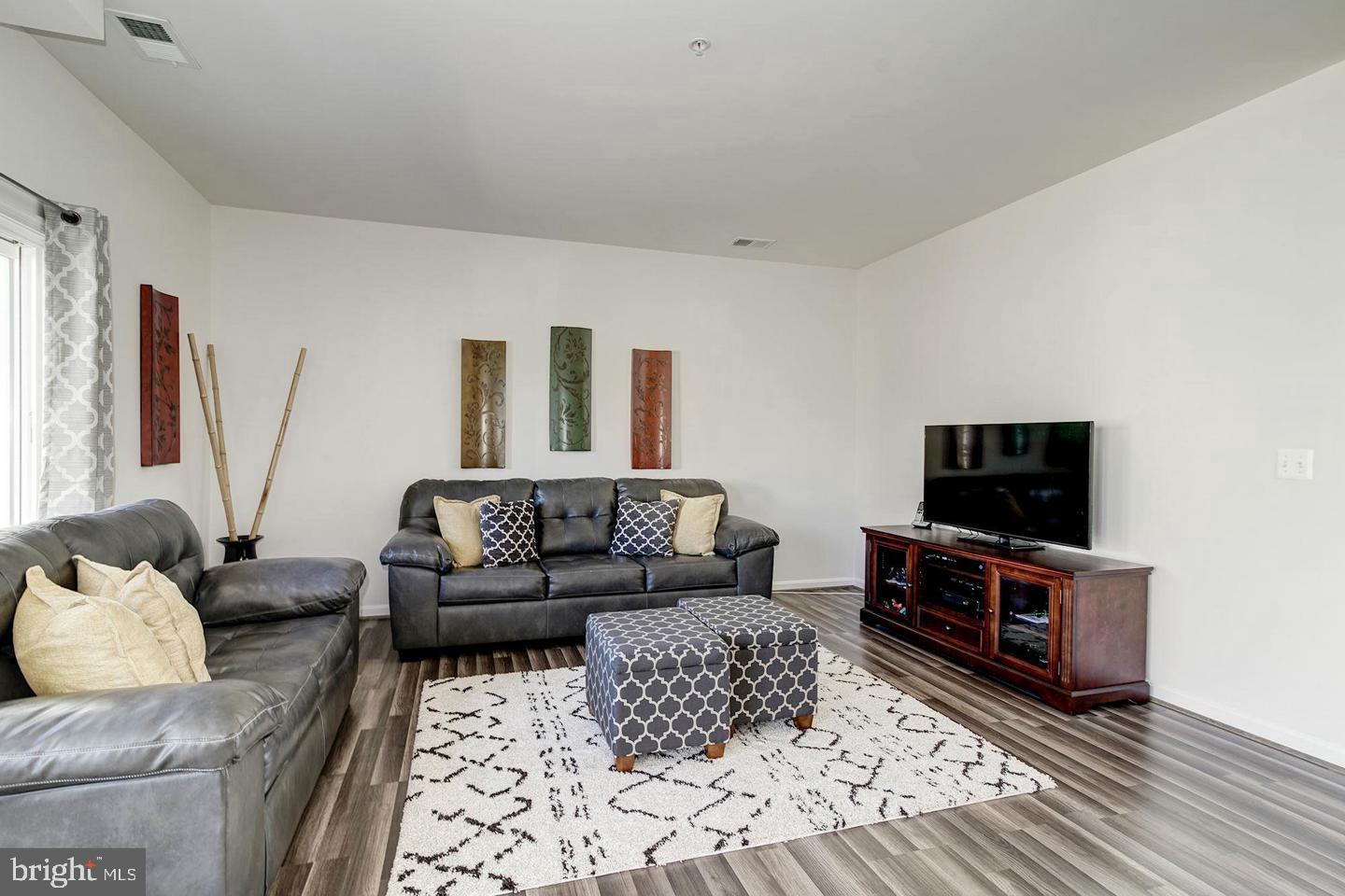 15831 John Diskin Cir #76