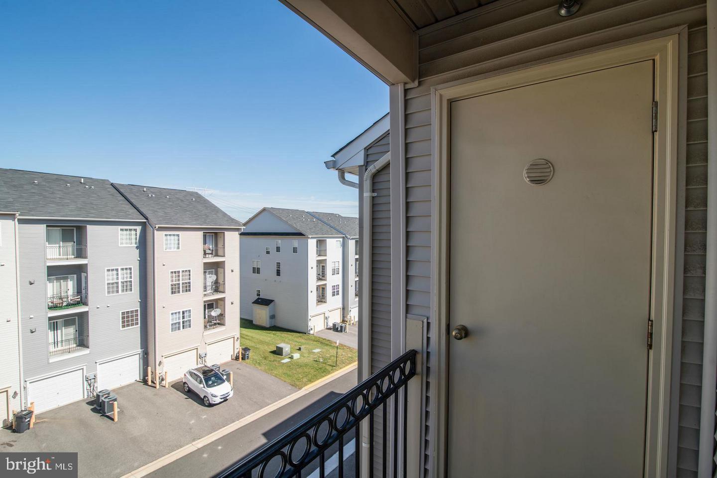 15831 John Diskin Cir #76