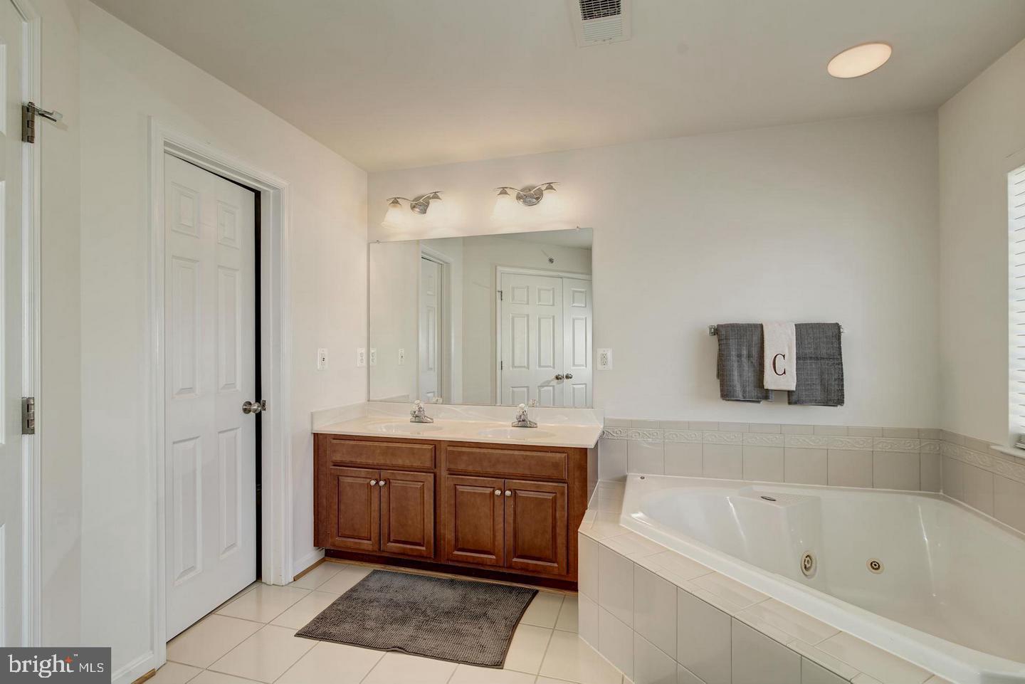 15831 John Diskin Cir #76