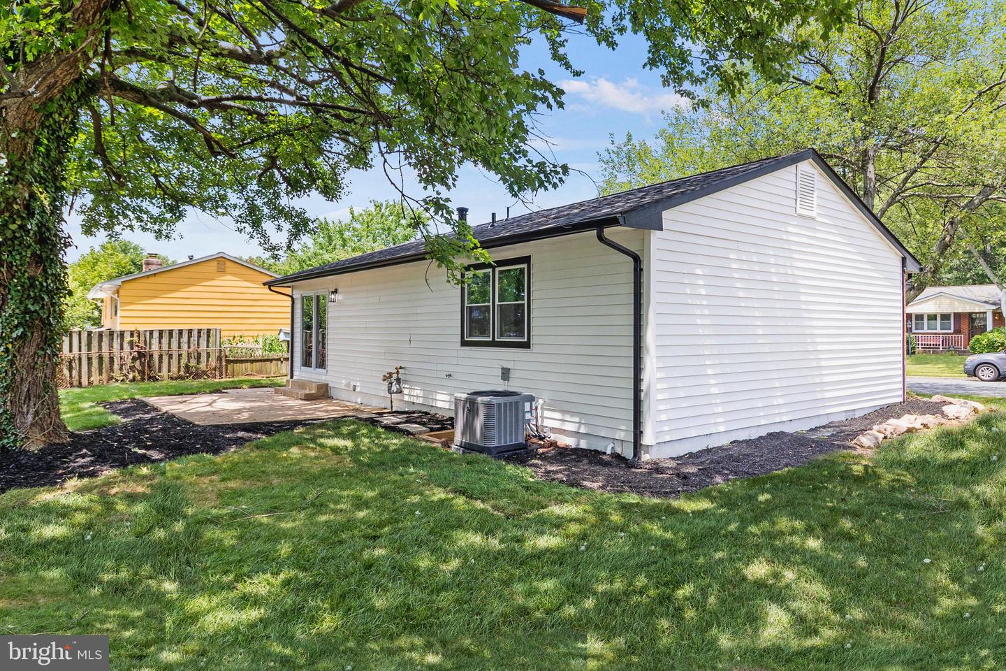 4401 Hamilton Dr