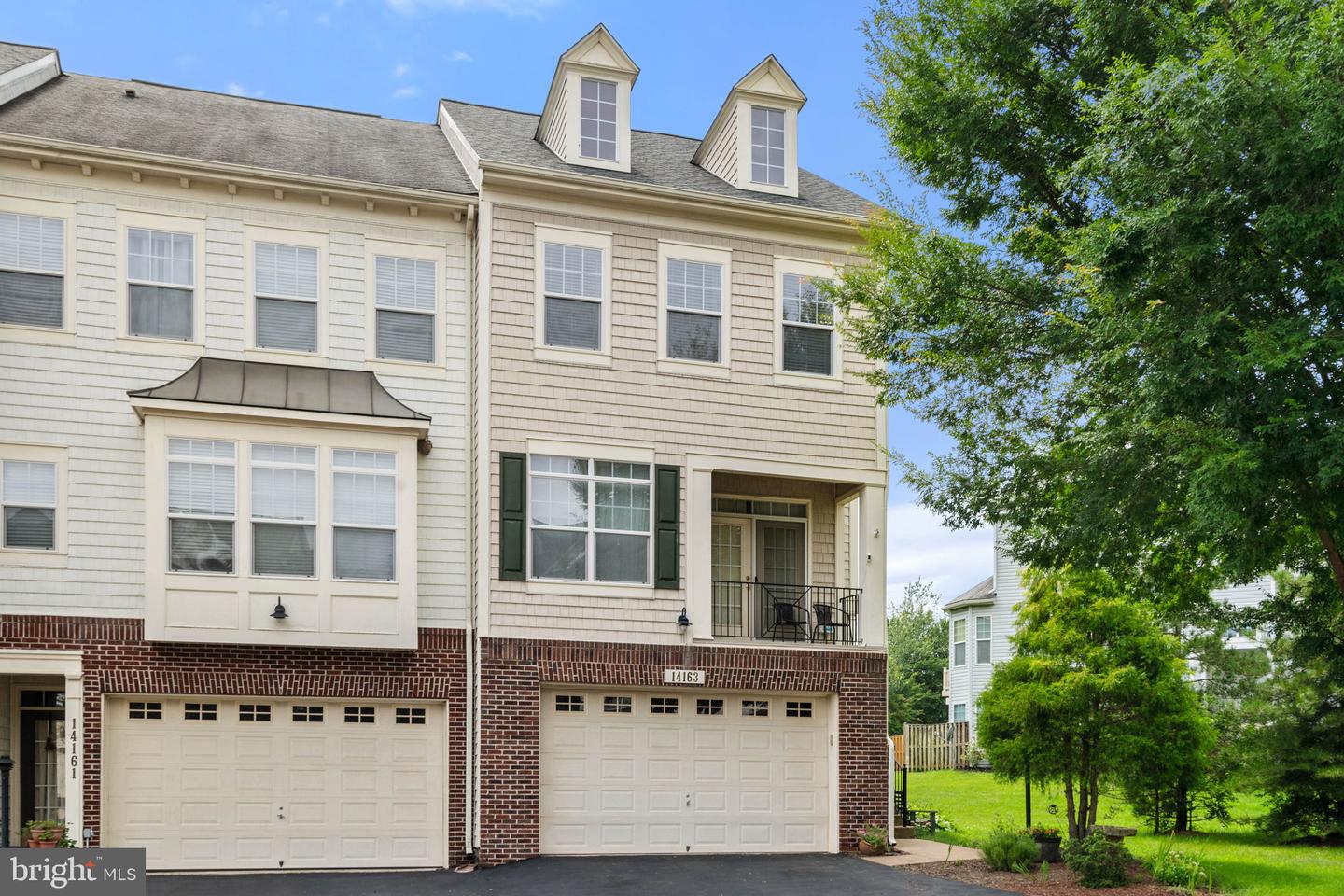14163 Catbird Dr