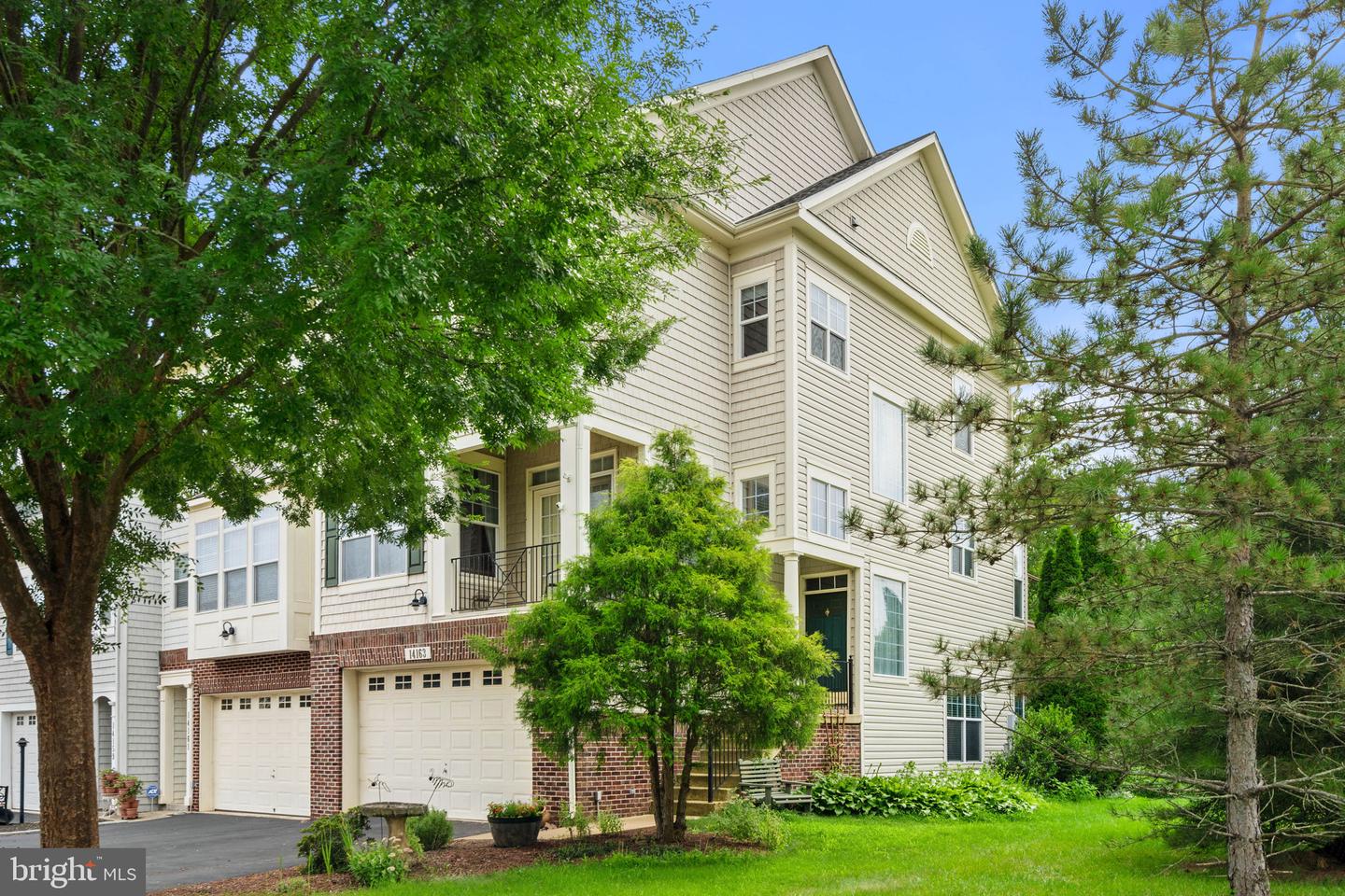 14163 Catbird Dr
