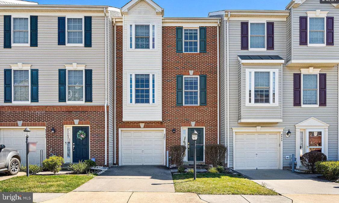 8951 BREWER CREEK PL