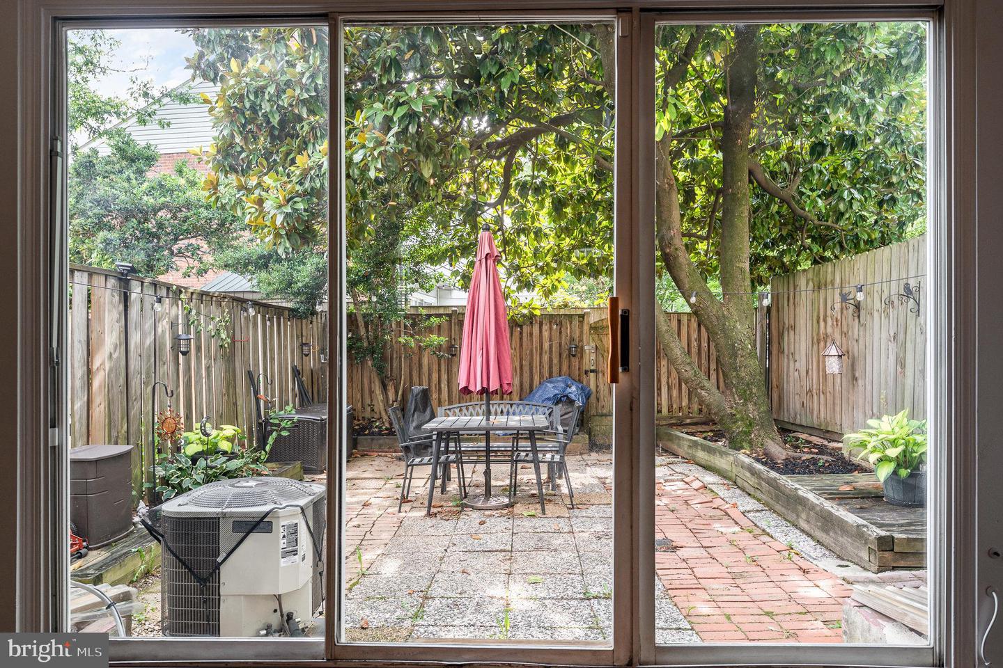 2168 Mayflower Dr