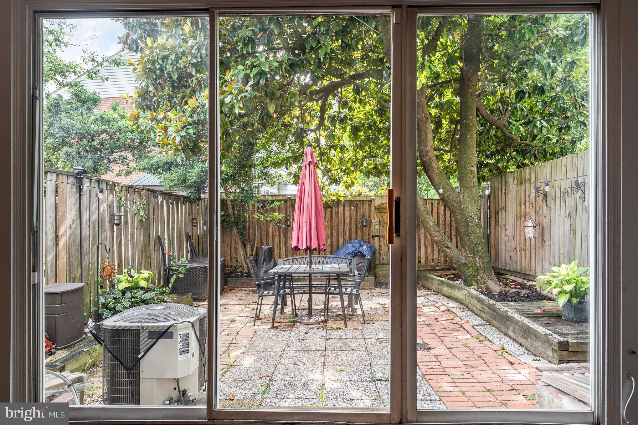 2168 Mayflower Dr