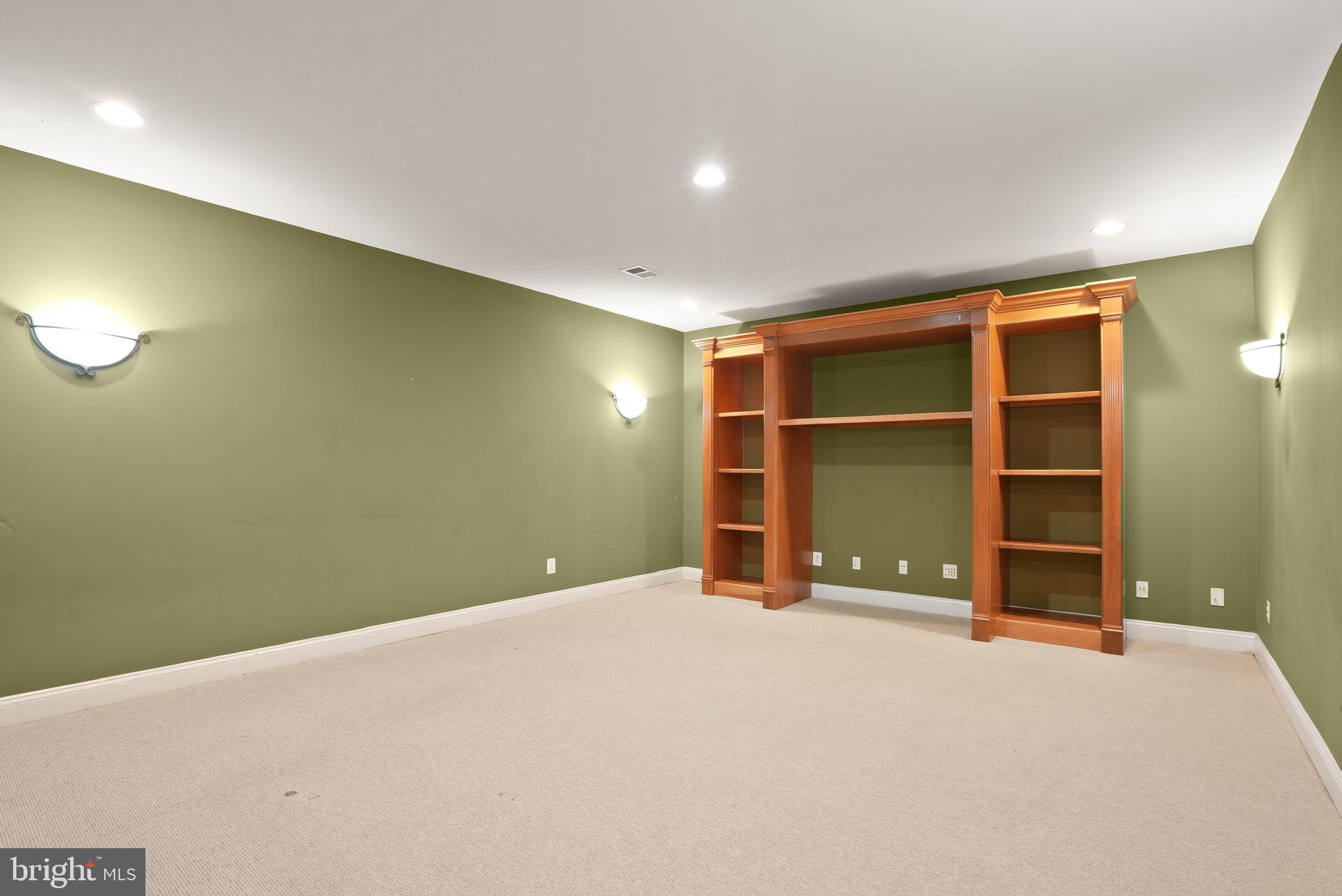 10631 POAGUES BATTERY DR