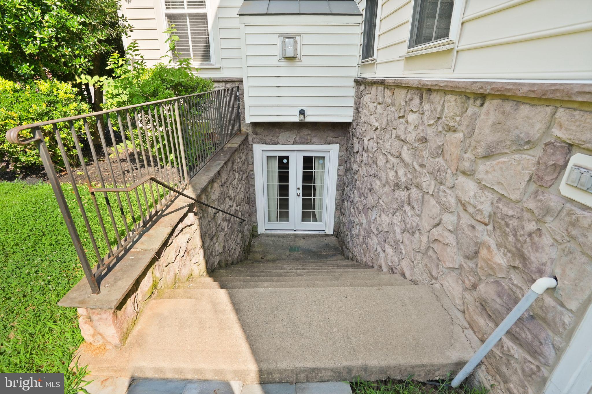 10631 POAGUES BATTERY DR