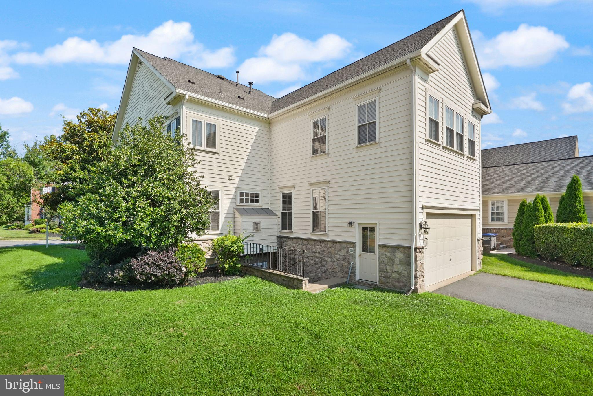 10631 POAGUES BATTERY DR