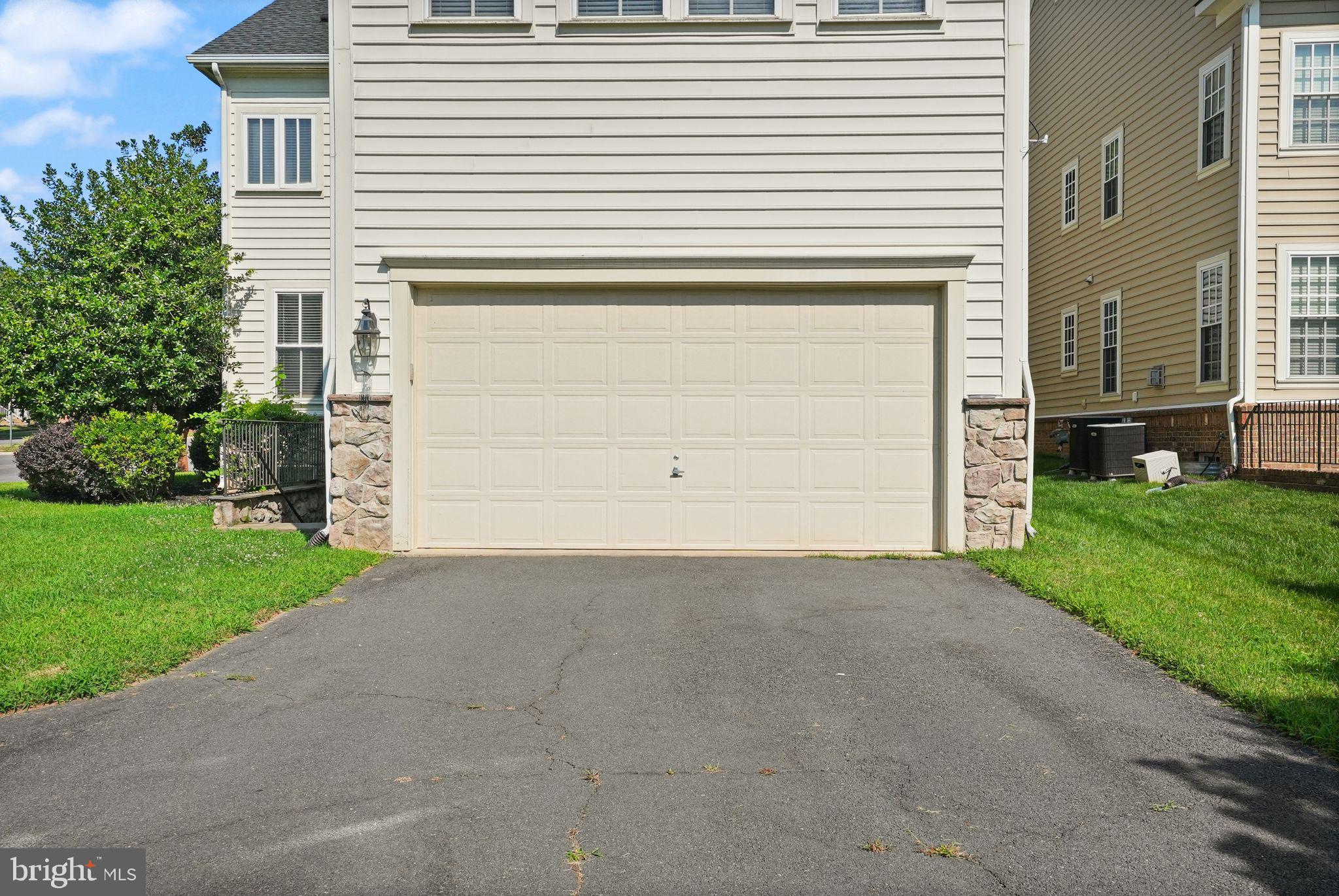 10631 POAGUES BATTERY DR