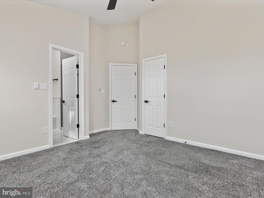 12075 Country Dr