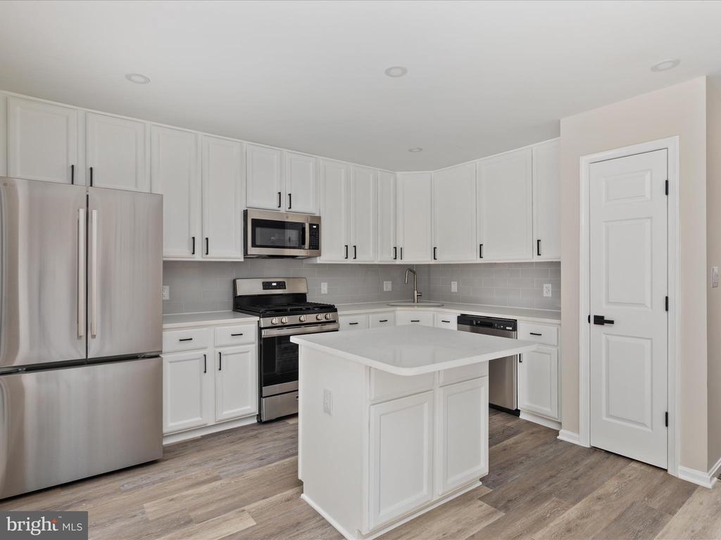 12075 Country Dr