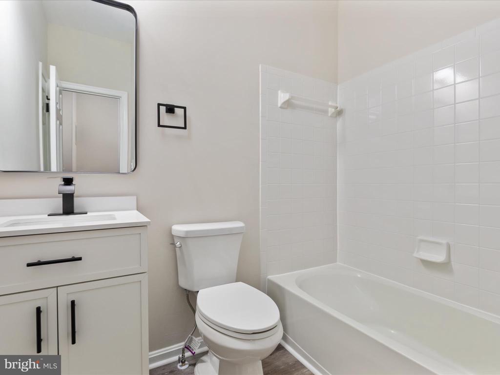 12075 Country Dr