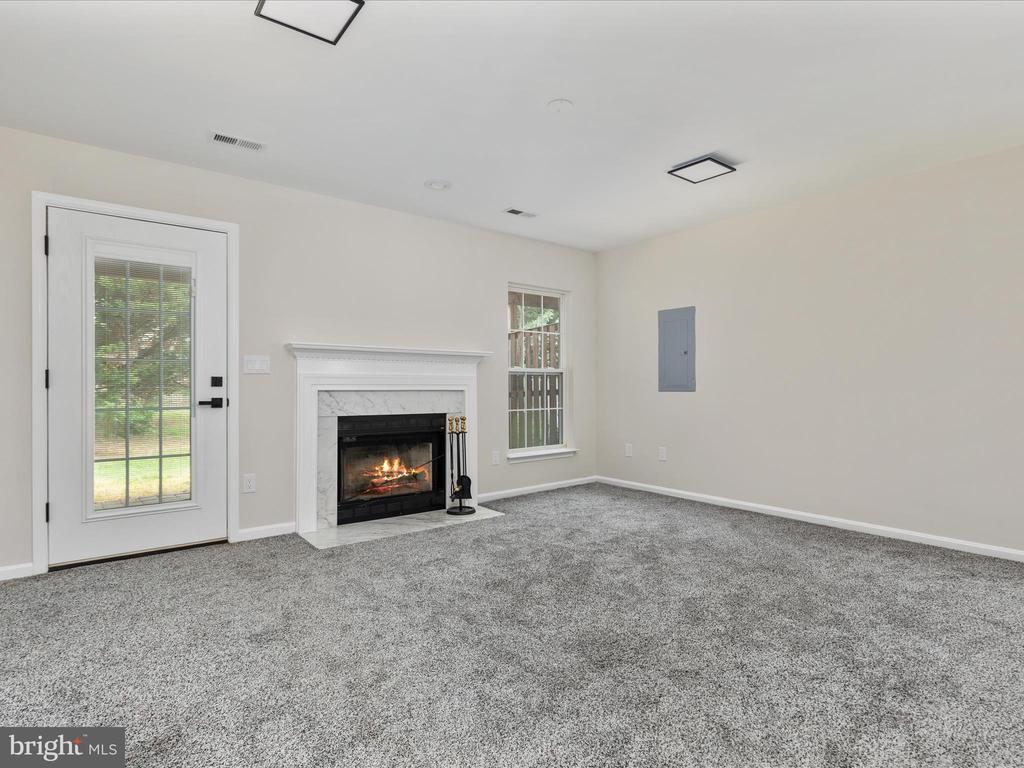 12075 Country Dr