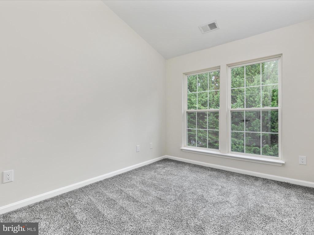 12075 Country Dr