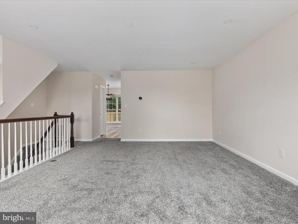 12075 Country Dr