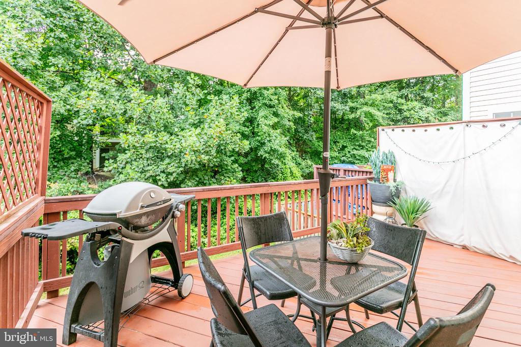 5136 Race Pointe Pl