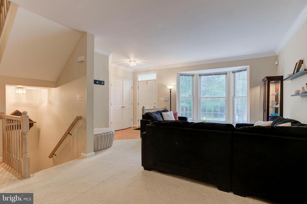 5136 Race Pointe Pl