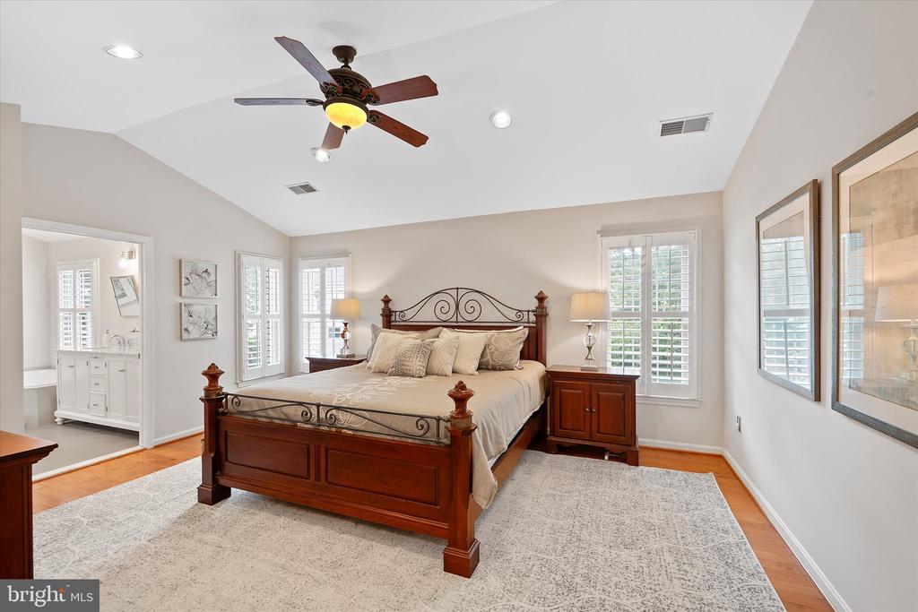 13204 Windy Leaf Ct