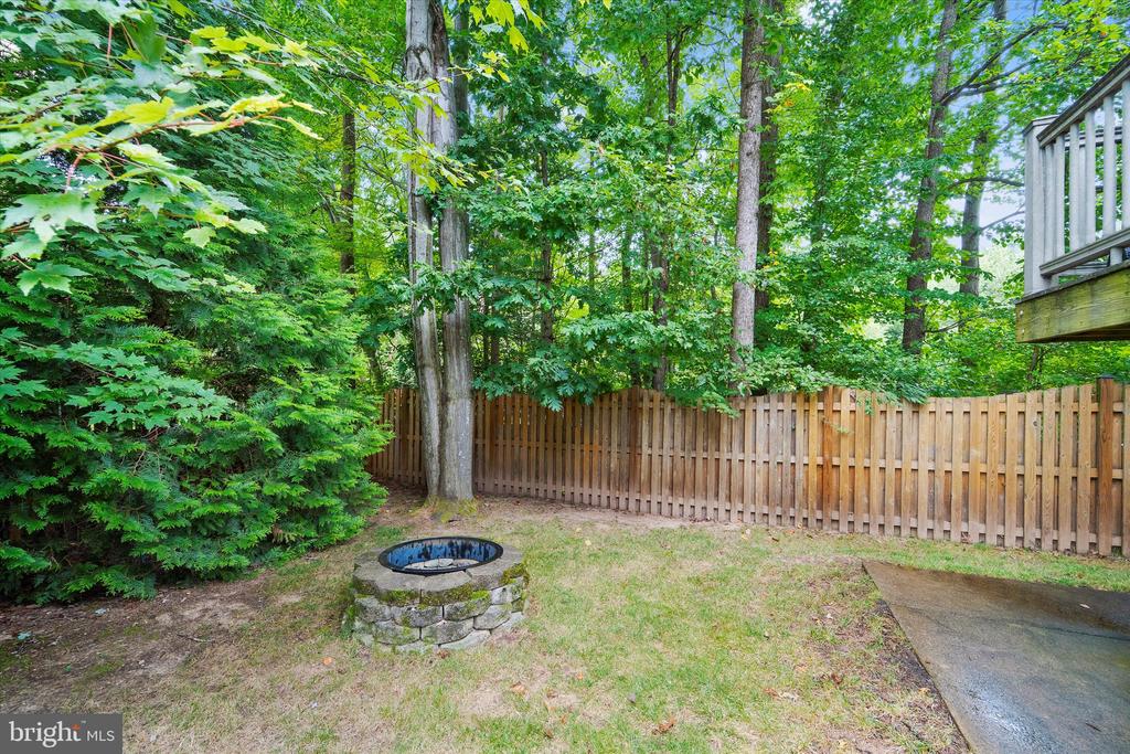 13204 Windy Leaf Ct