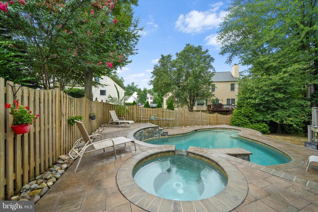 13204 Windy Leaf Ct