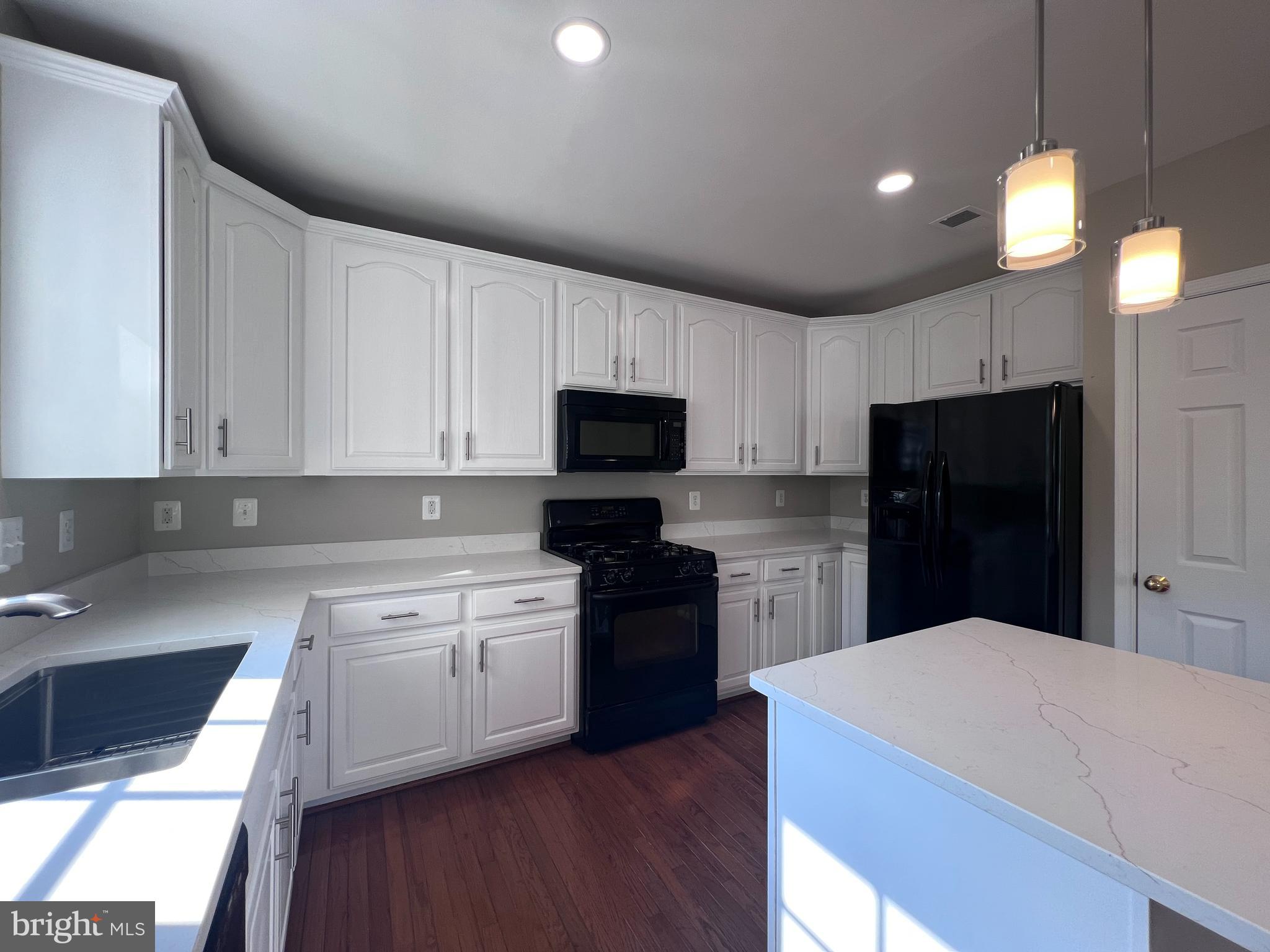 9757 CHESHIRE RIDGE CIR