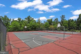 9757 CHESHIRE RIDGE CIR