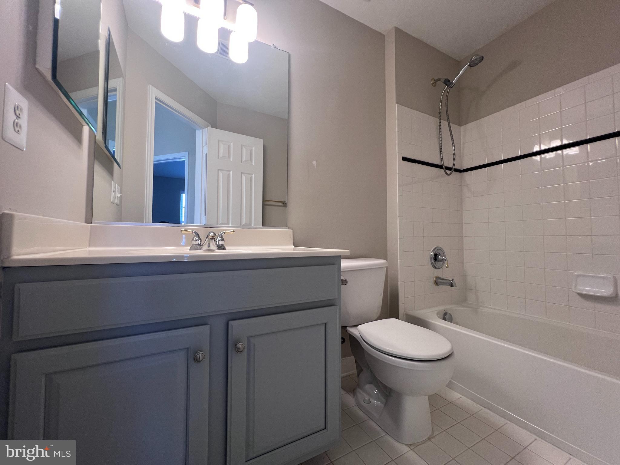 9757 CHESHIRE RIDGE CIR