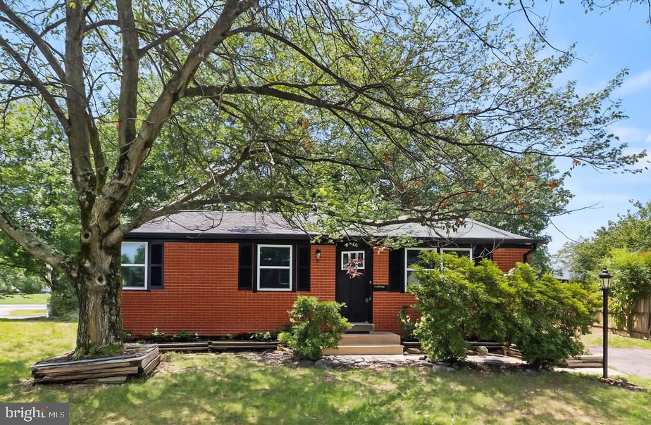 4401 Hamilton Dr