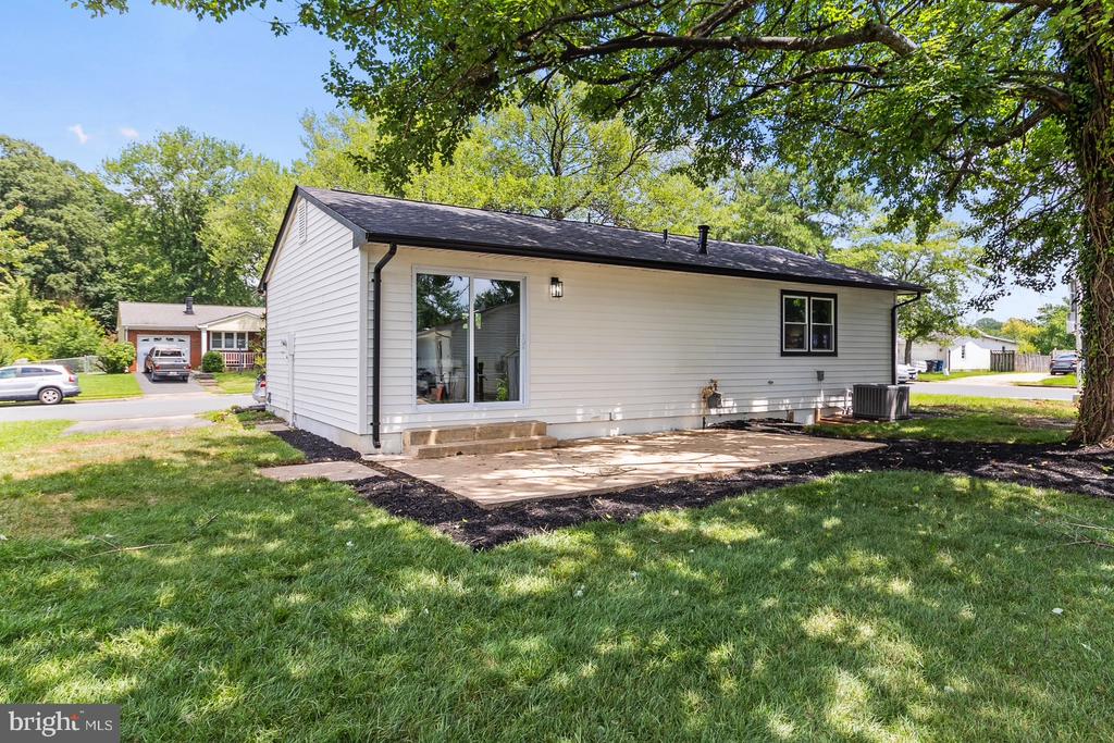 4401 Hamilton Dr