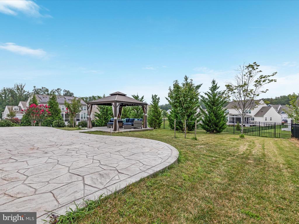 6684 MUIR DR