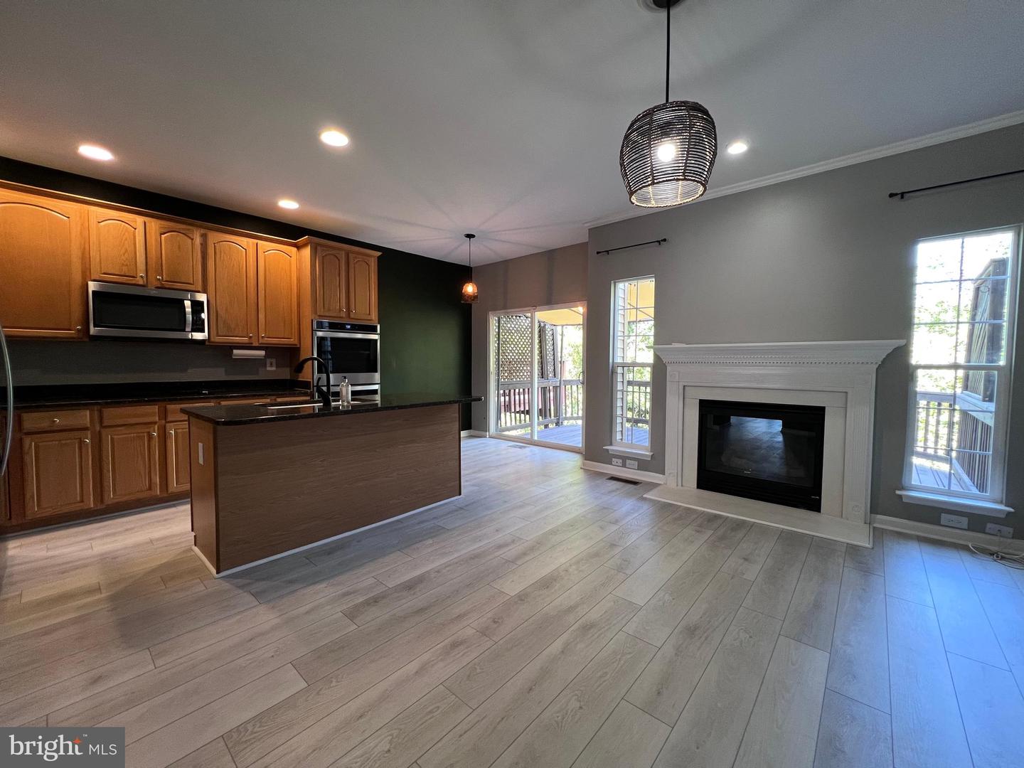 6722 EMMANUEL CT