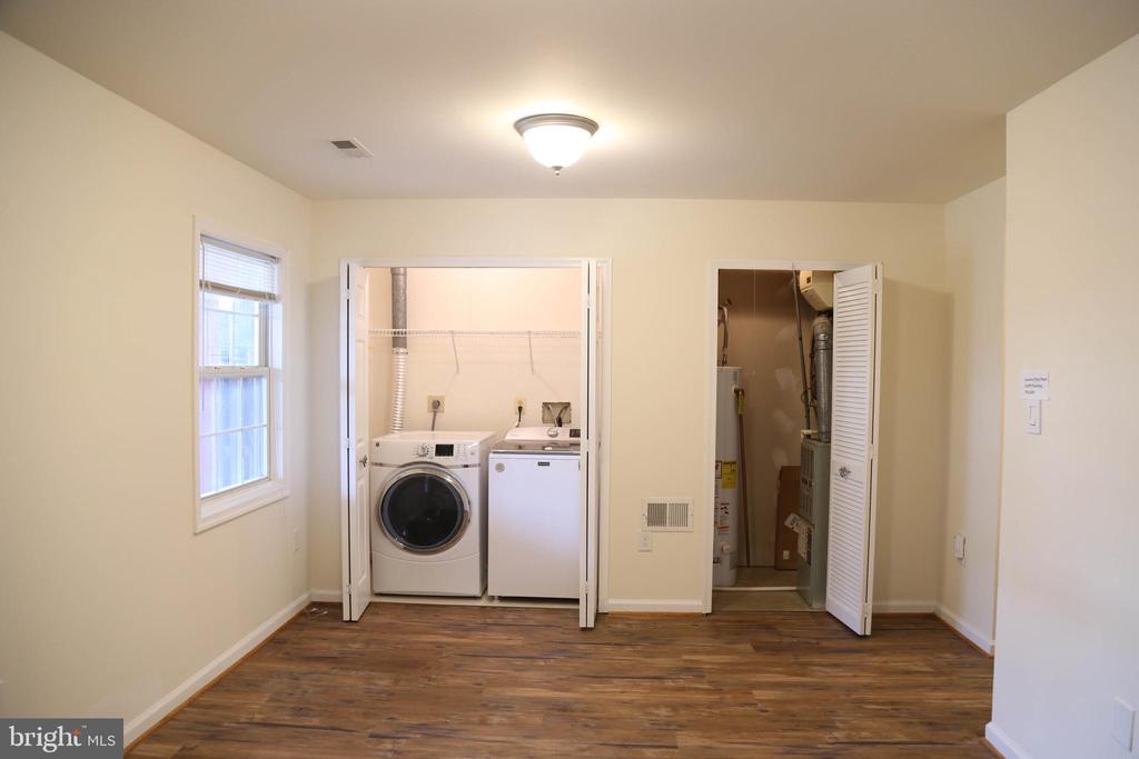 8461 TACKHOUSE LOOP