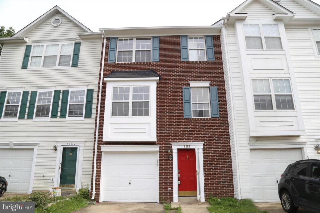 8461 TACKHOUSE LOOP