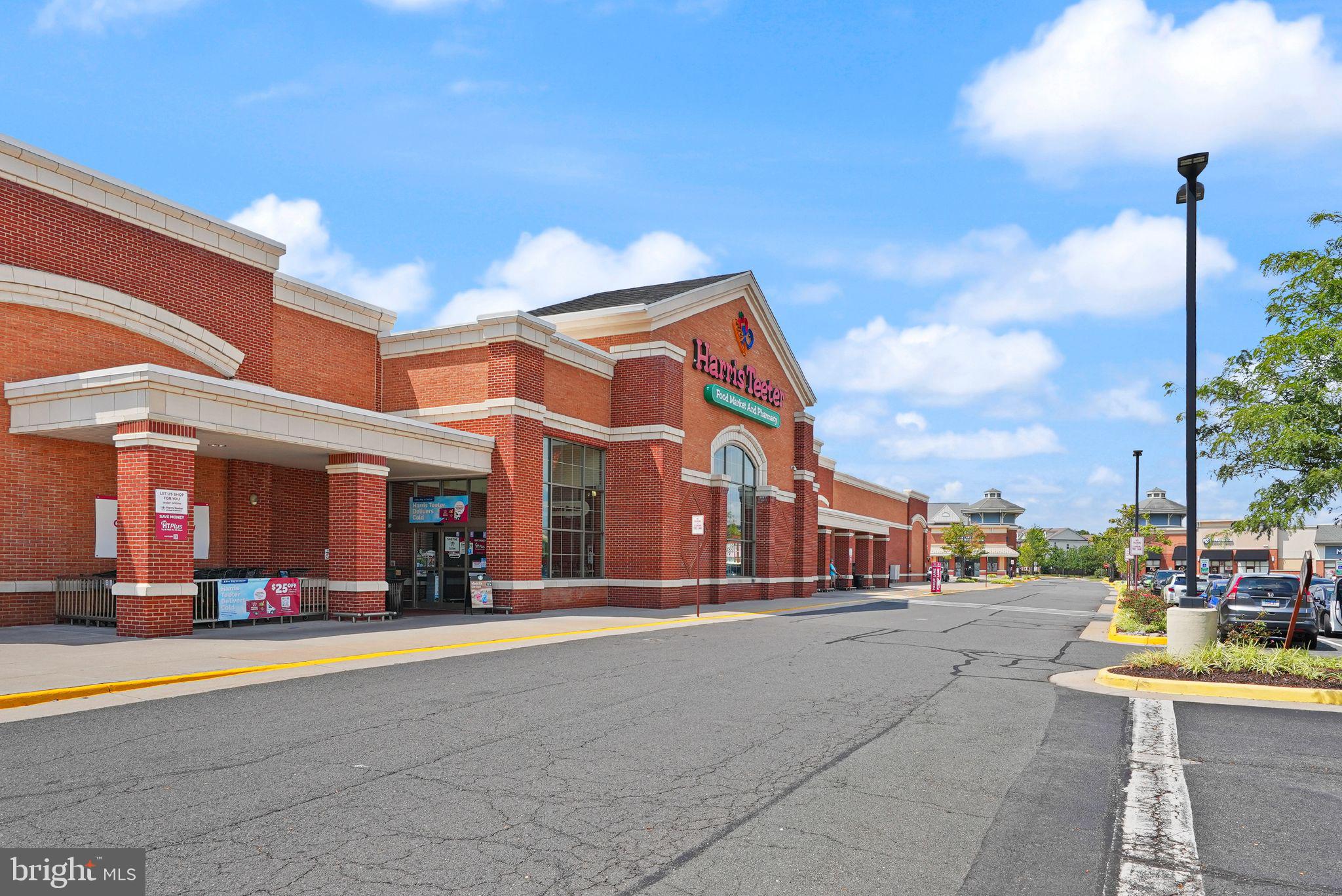 10602 Sheffield Glen Ln