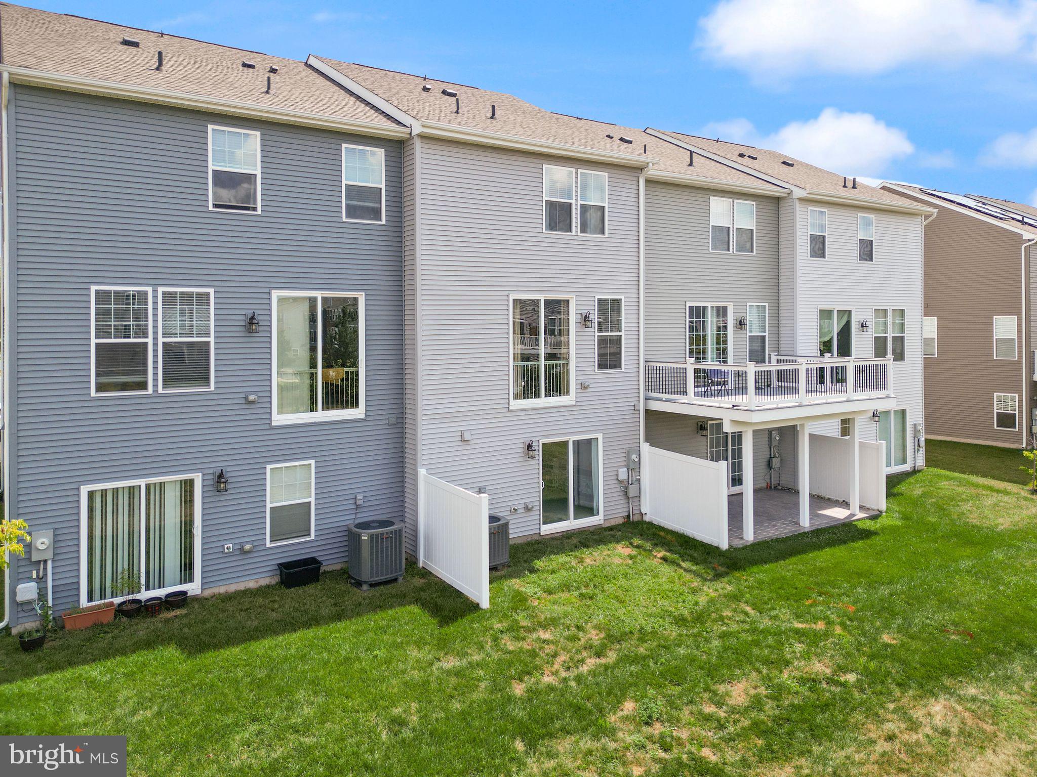 10602 Sheffield Glen Ln