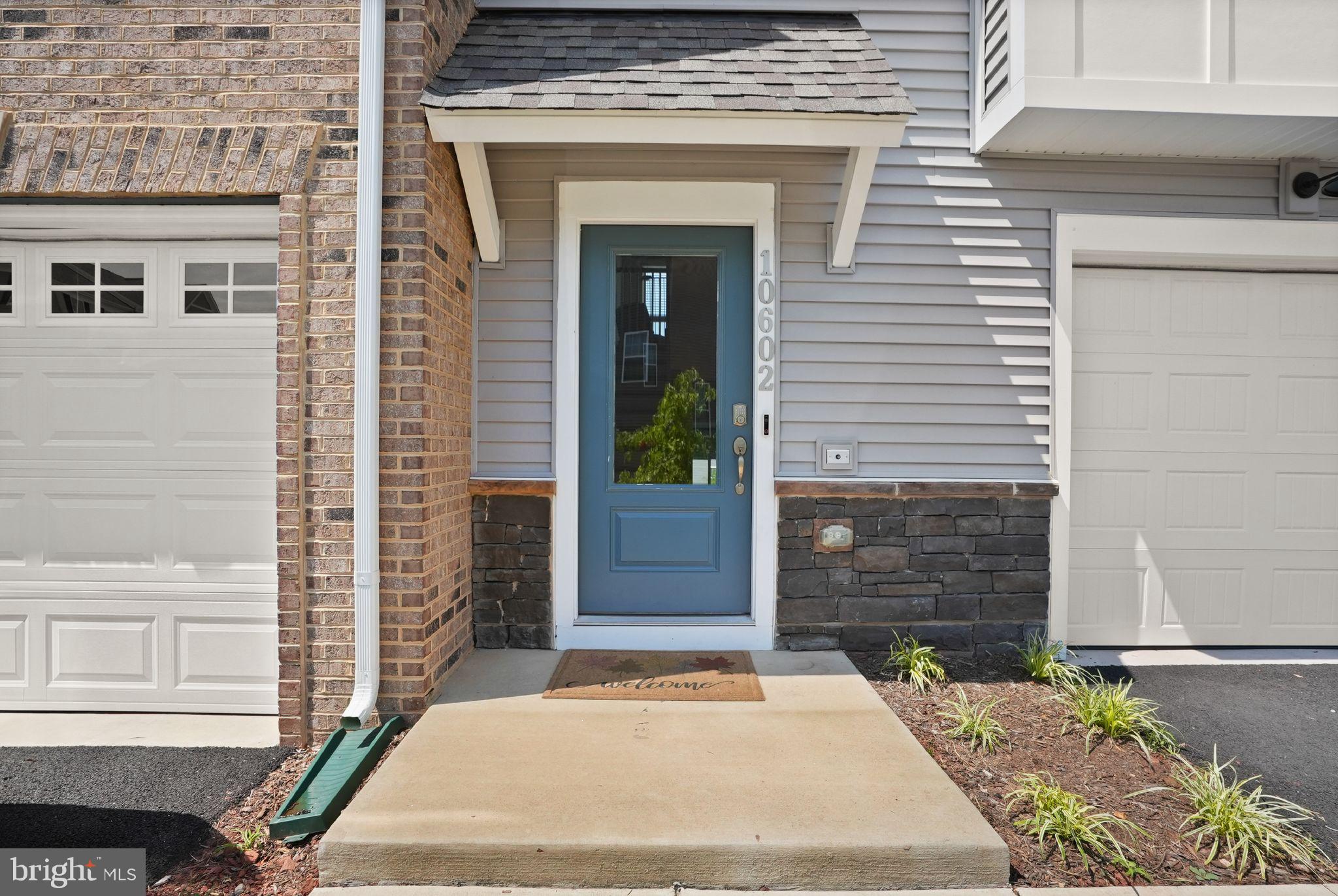 10602 Sheffield Glen Ln