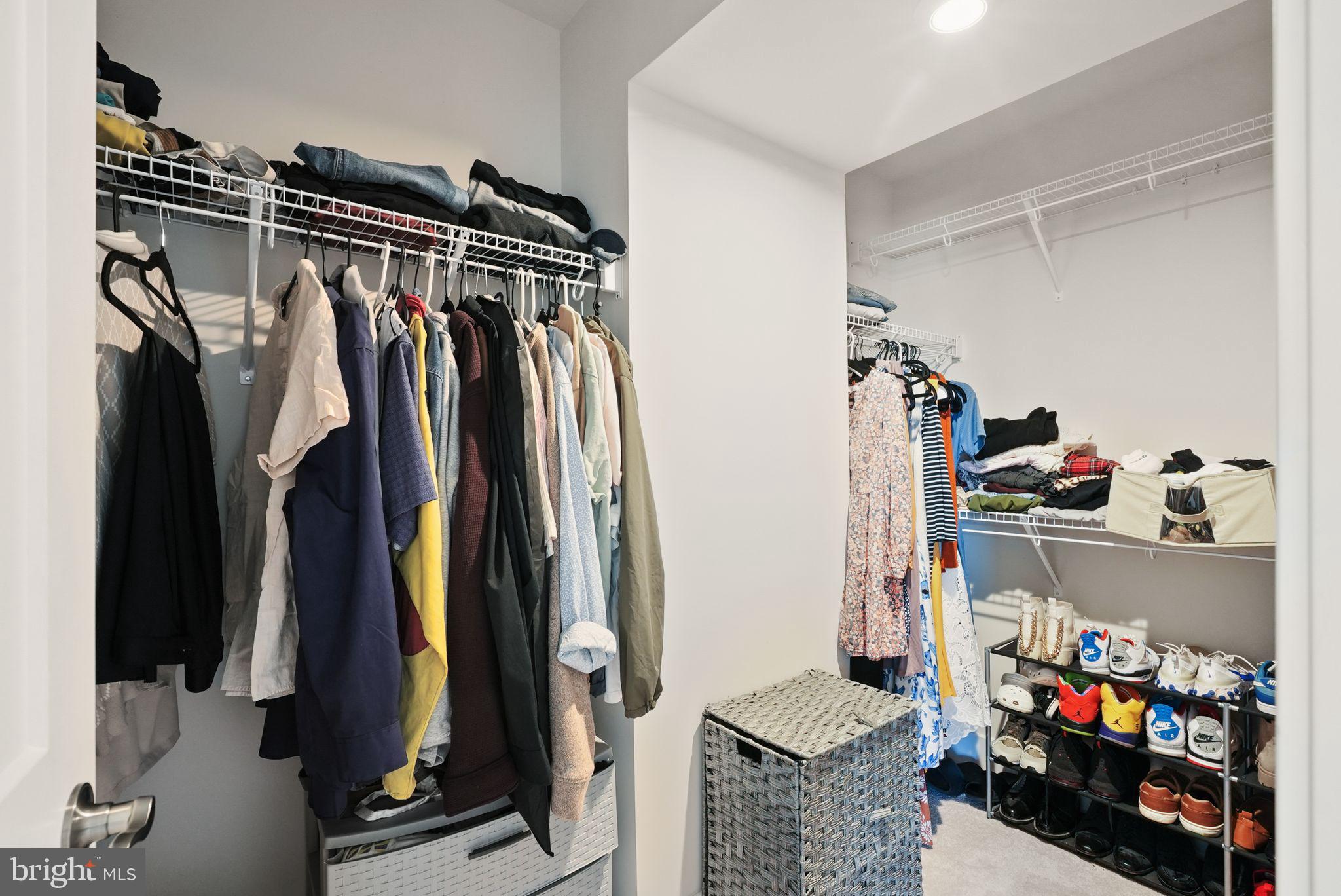 10602 Sheffield Glen Ln