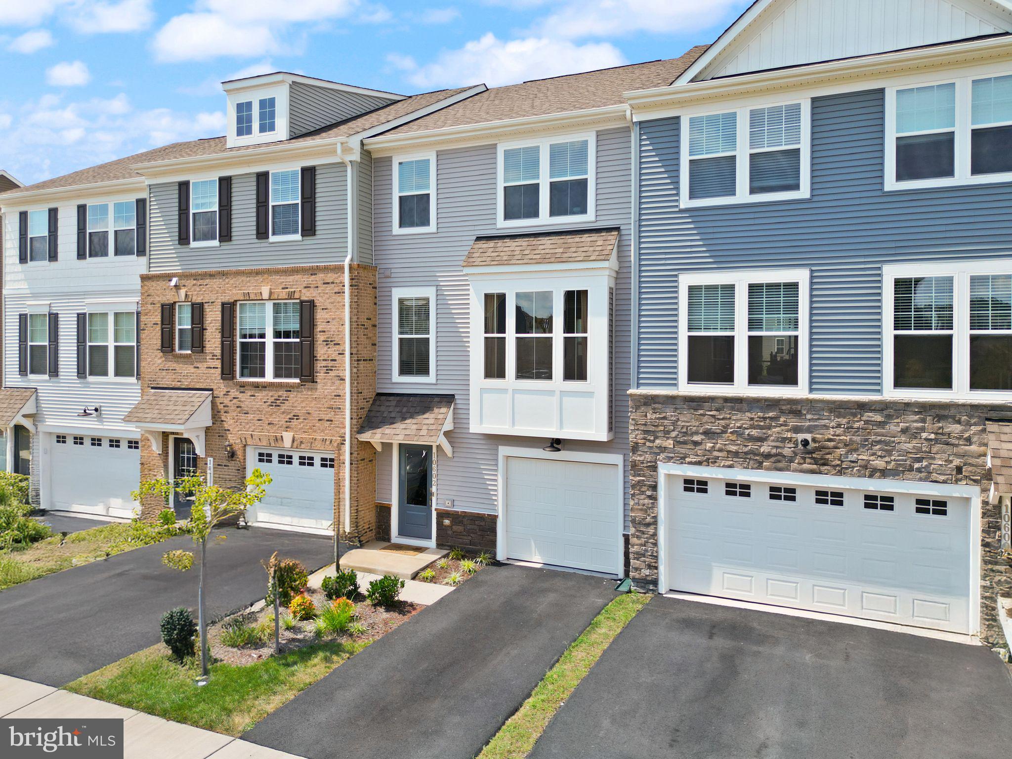 10602 Sheffield Glen Ln