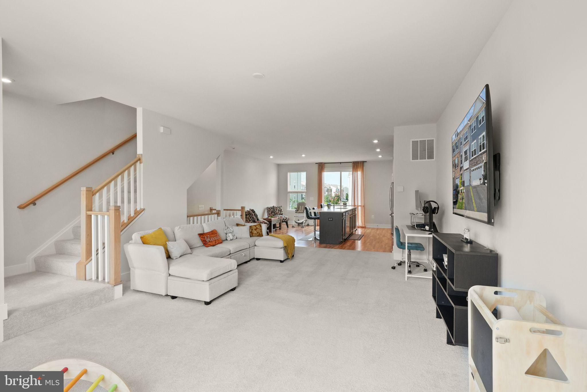 10602 Sheffield Glen Ln