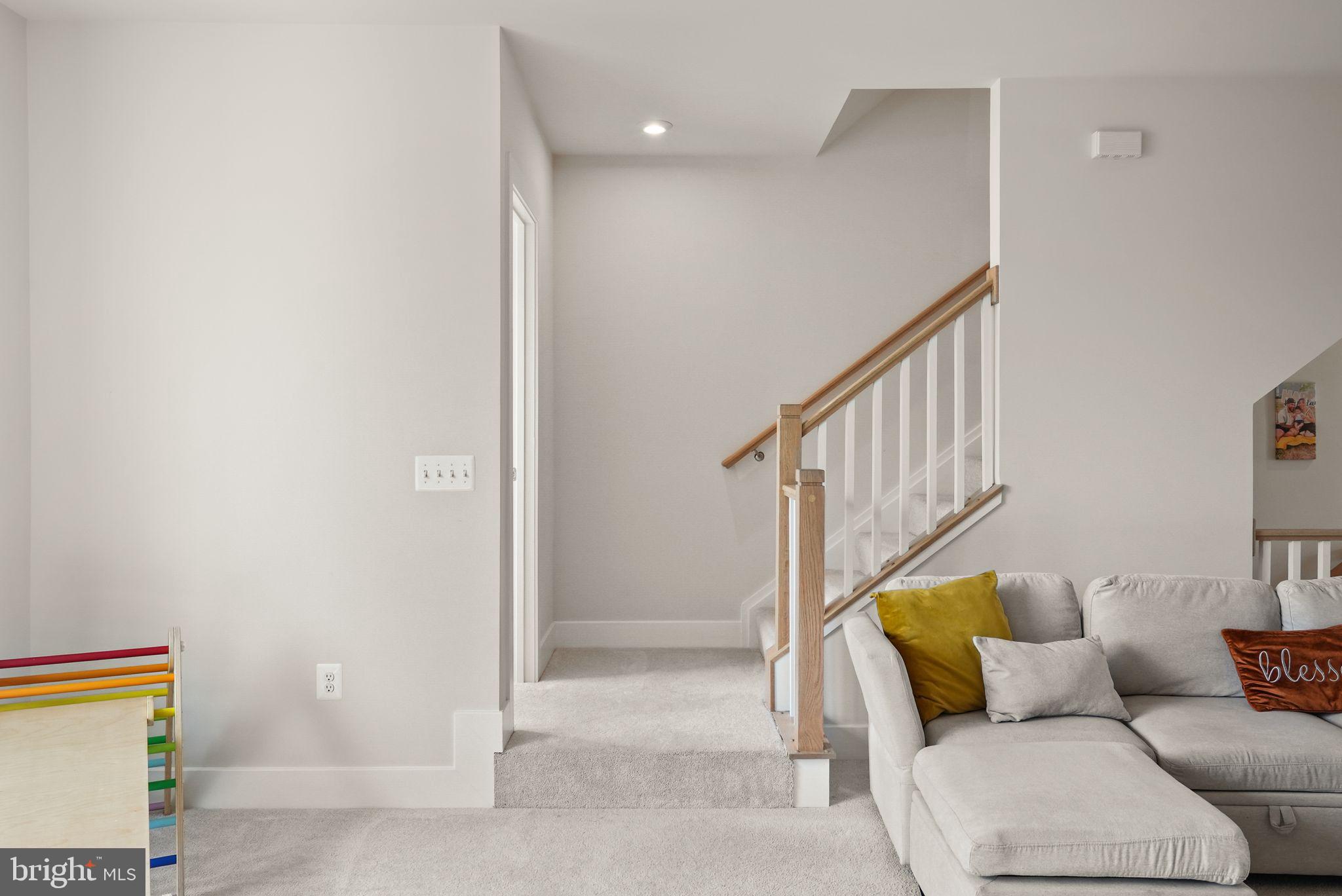 10602 Sheffield Glen Ln