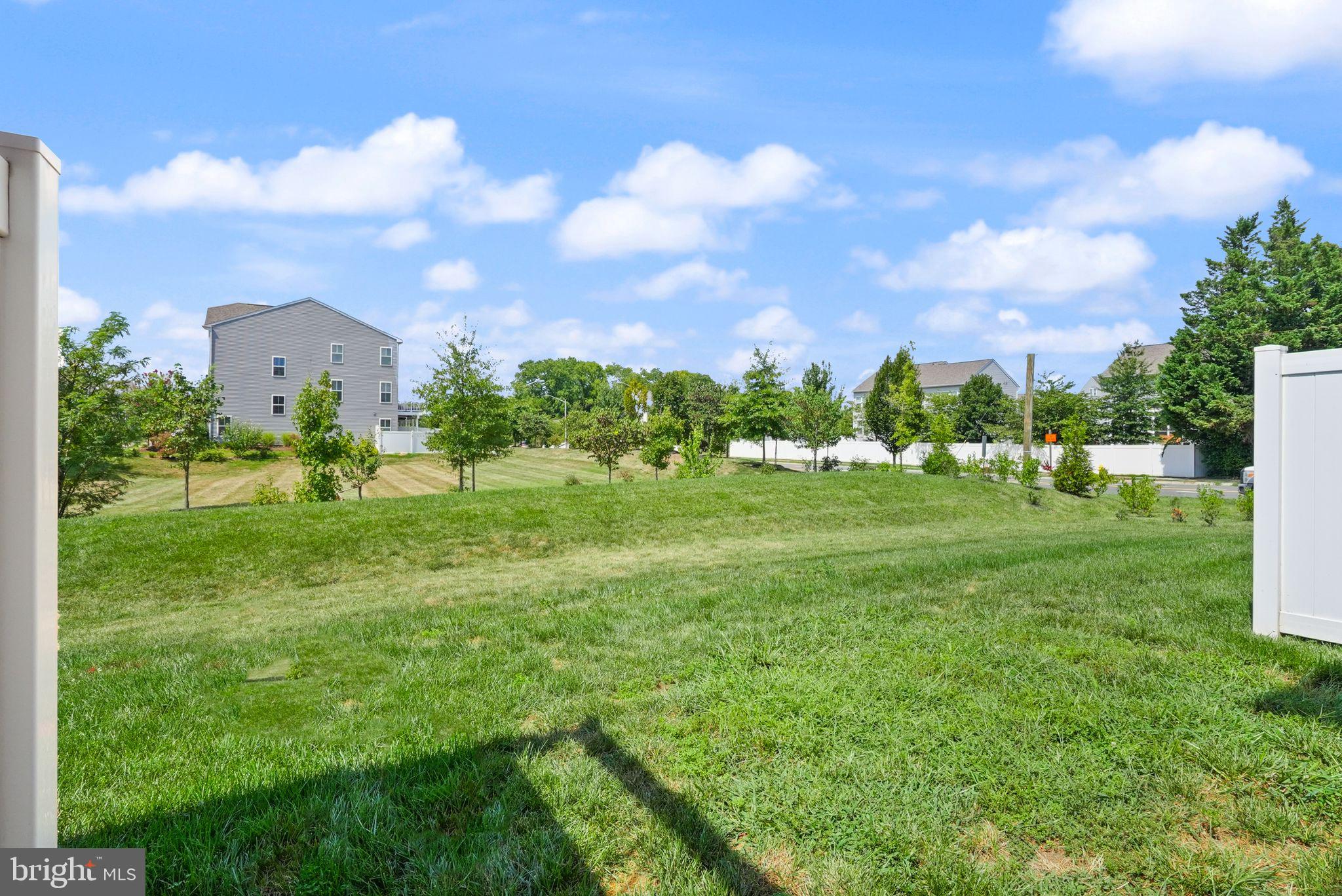 10602 Sheffield Glen Ln